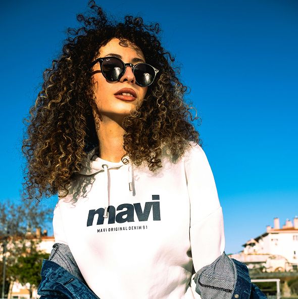street fashion woman sunglasses portrait